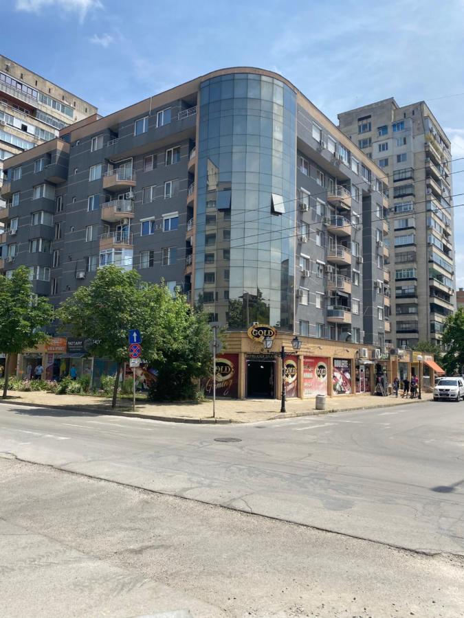 Iva Luxury Apartament Ruse Exterior photo